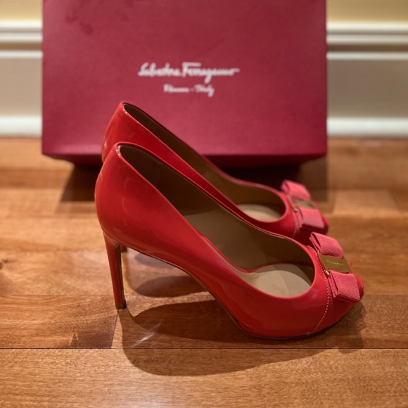 SALVATORE FERRAGAMO SHOES - Picture 6 of 8